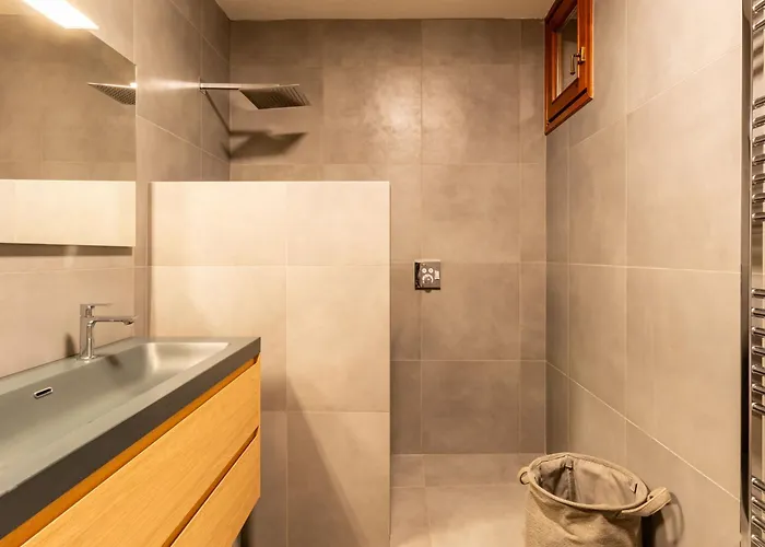 By Interhome Vercana